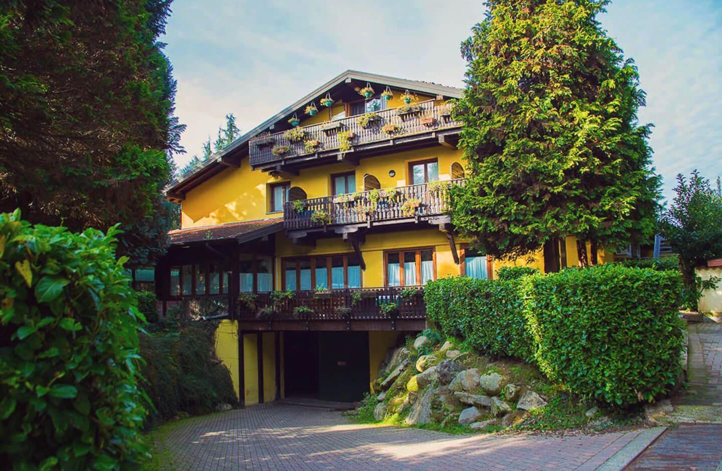 Hotel 4 stelle immerso nel Parco del Ticino Hotel Ristorante La Perla